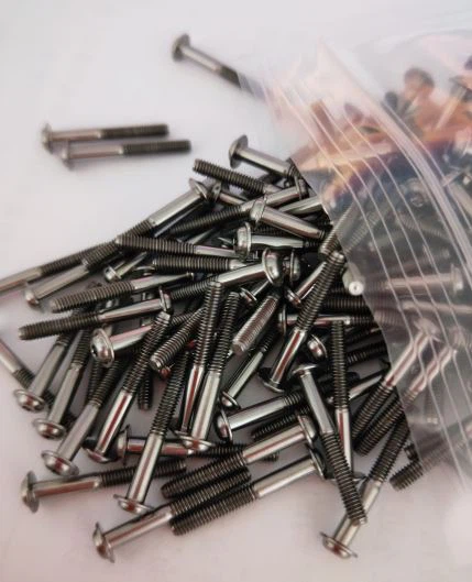 Socket flanged Button Screws ISO 7380-2 show